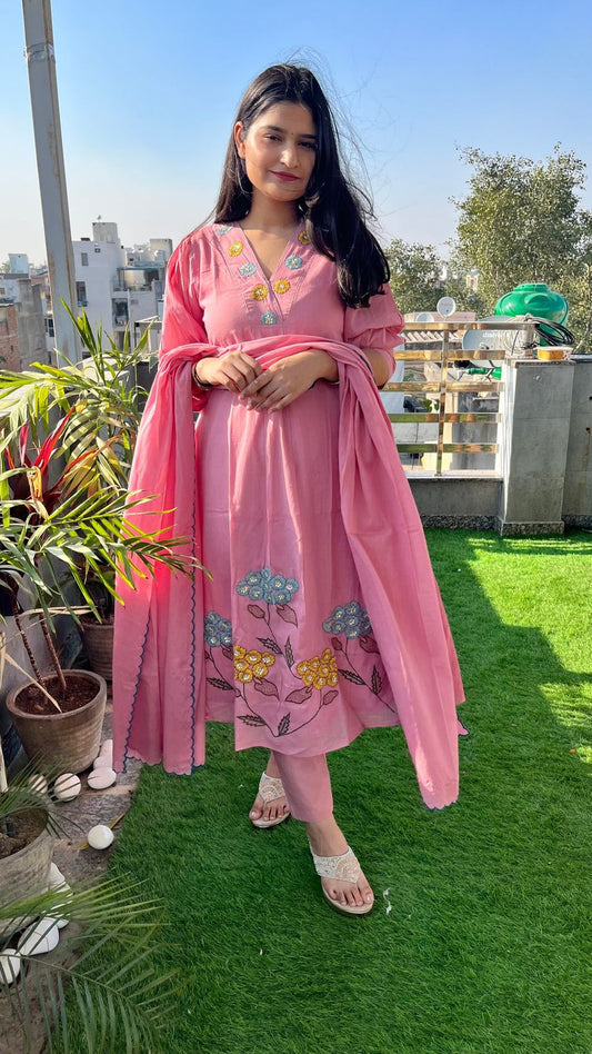 Elegant Pink Set Floral Kurta