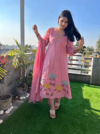 Elegant Pink Set Floral Kurta