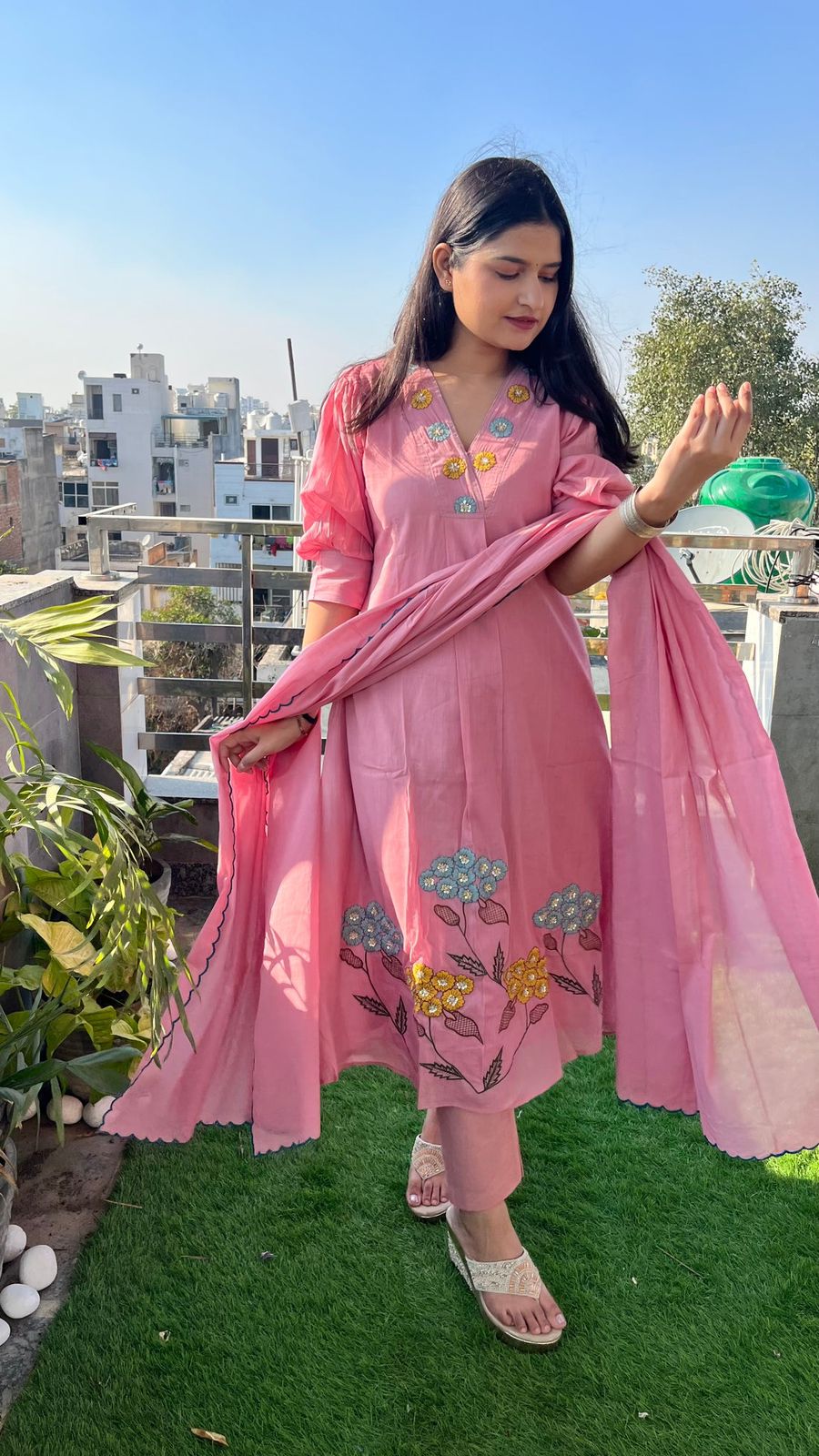 Elegant Pink Set Floral Kurta